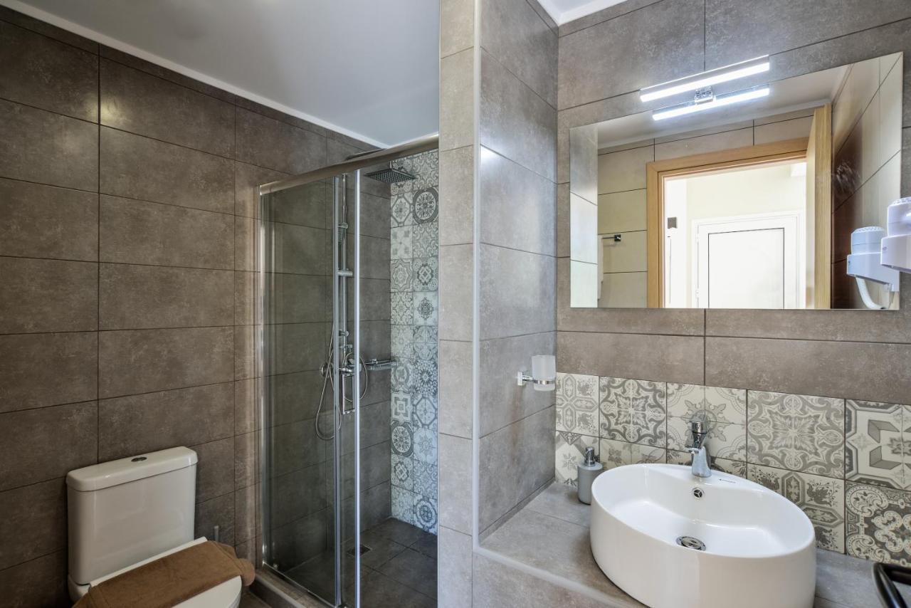 Ilingas Mare Aparthotel Hora Sfakion Exterior photo