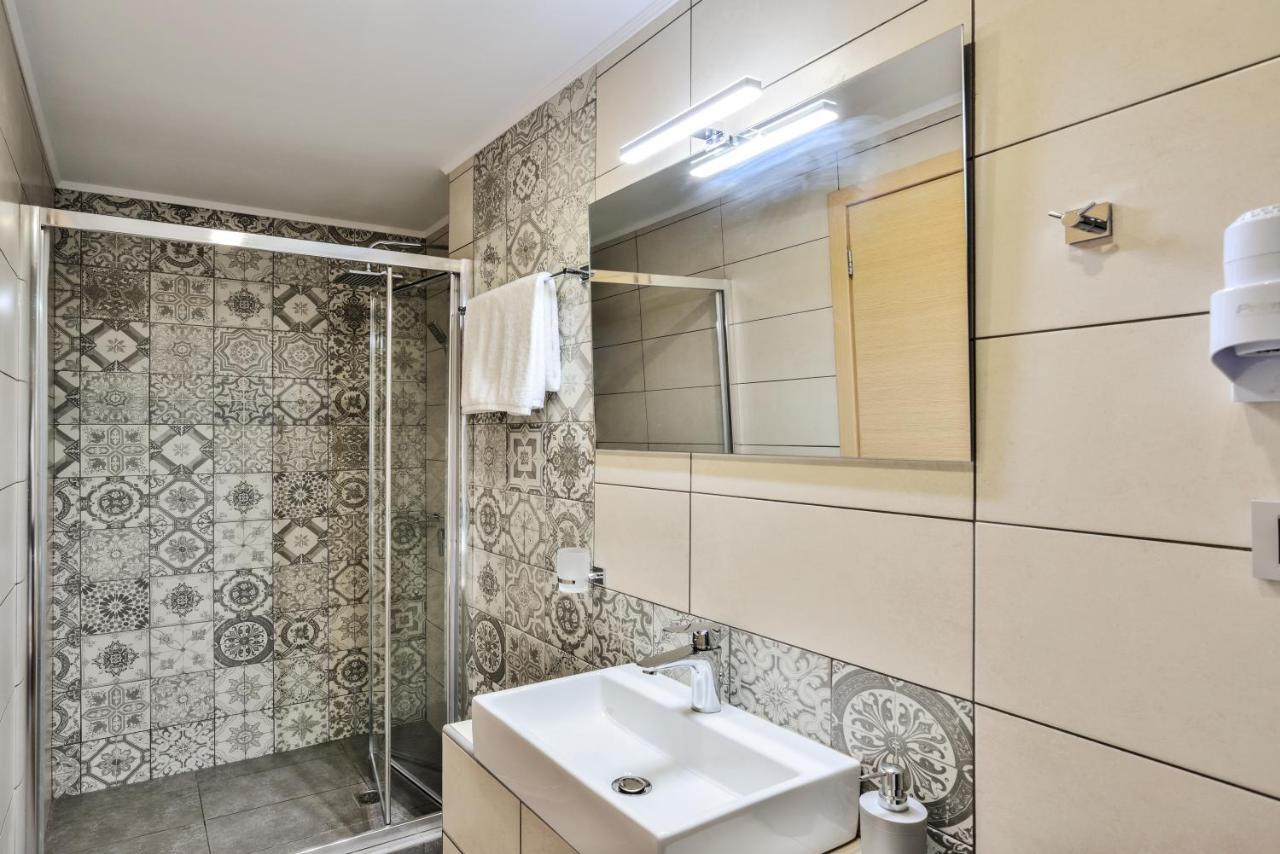 Ilingas Mare Aparthotel Hora Sfakion Exterior photo