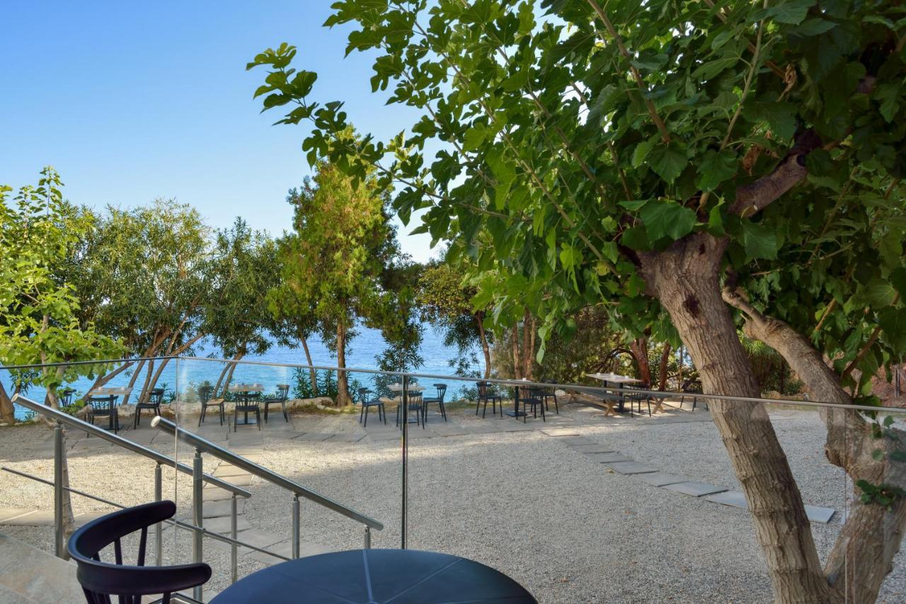 Ilingas Mare Aparthotel Hora Sfakion Exterior photo
