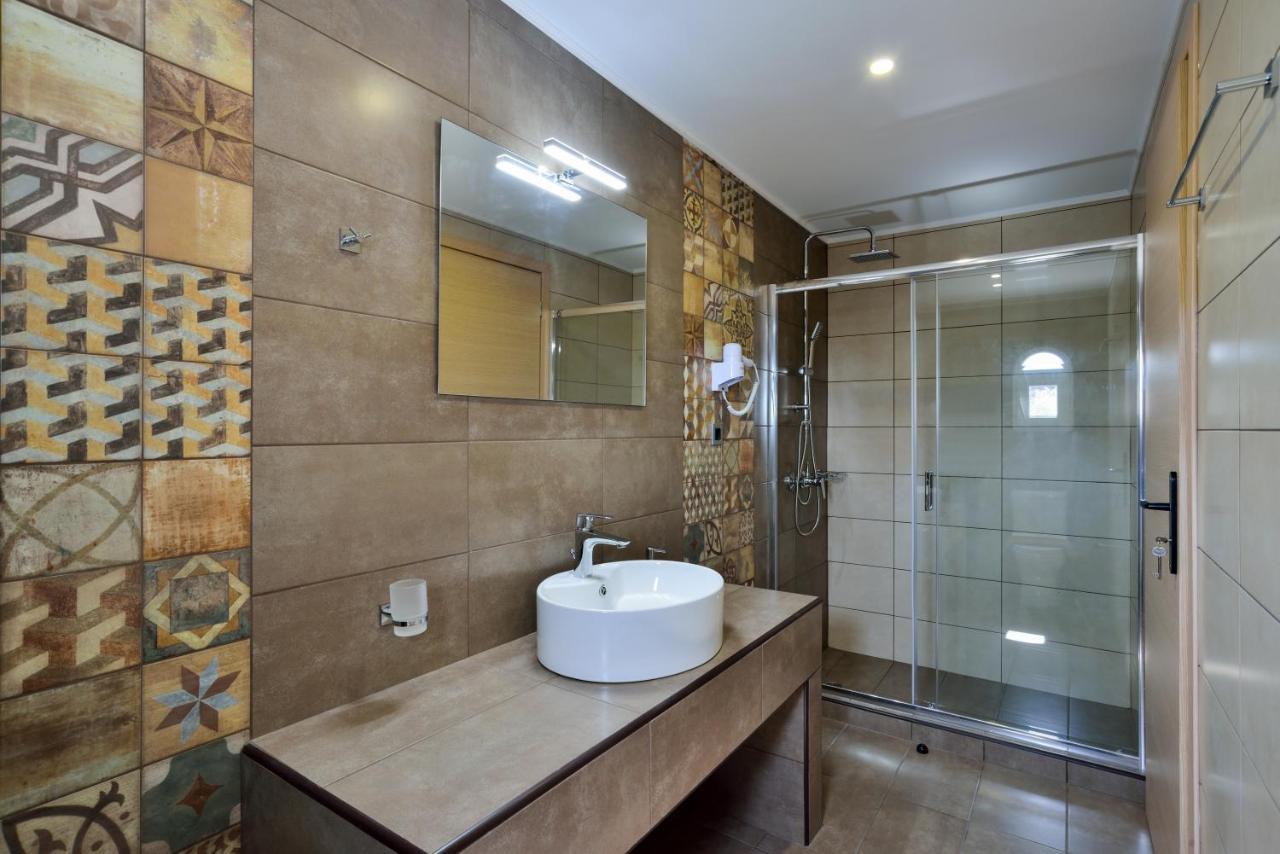 Ilingas Mare Aparthotel Hora Sfakion Exterior photo